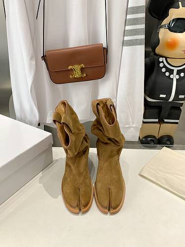 Picture of Maison Margiela Shoes Women _SKUfw148681487fw